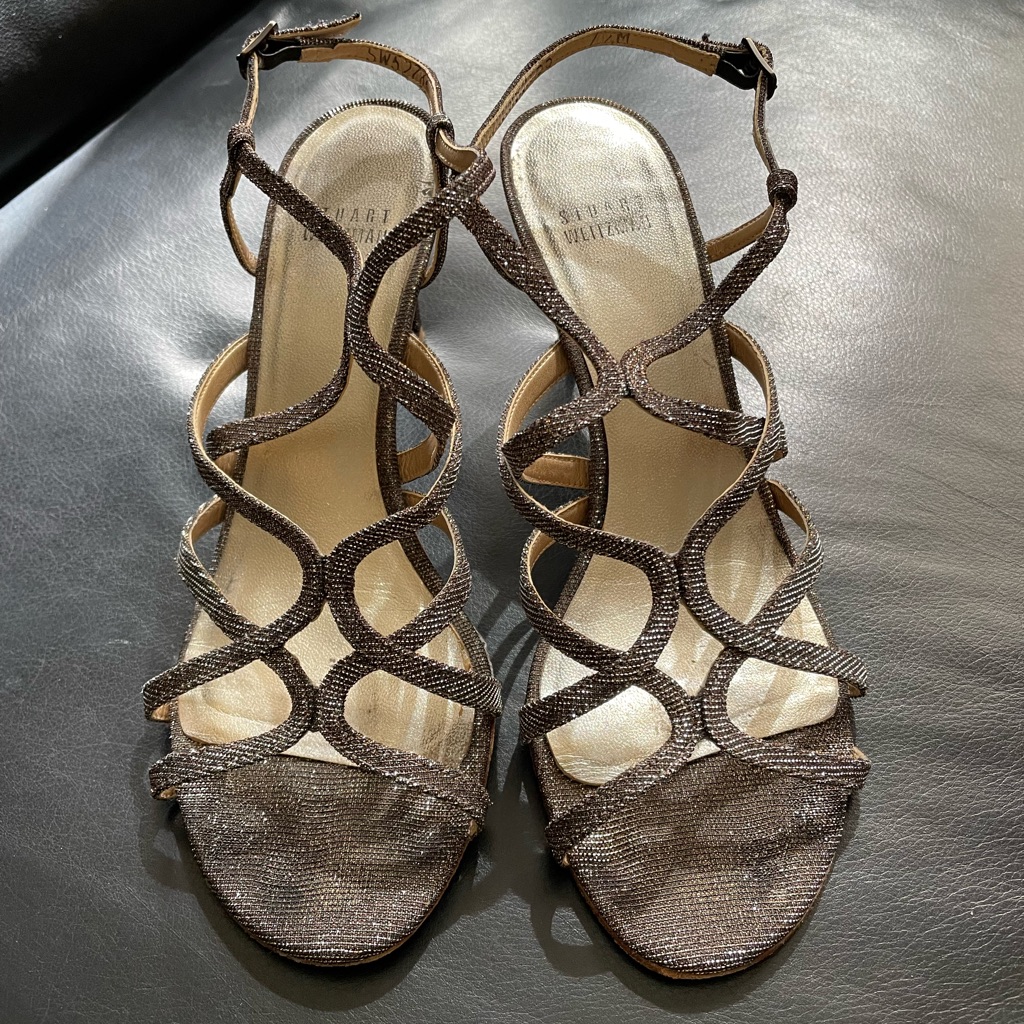 Stuart Weitzman “Turning Up “ Pyrite Nocturn Metallic Dressy Sandals, Sz 7.5 Guc